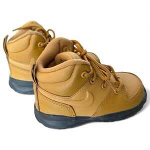 Nike Manoa Boots Toddler Size 7C Tan Wheat and Black Shoes Waterproof snow